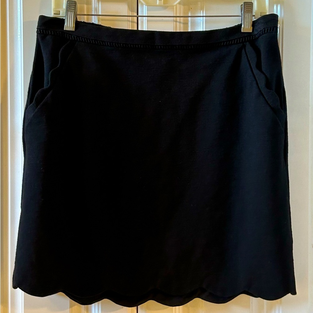 LP black scalloped hem skirt with pockets